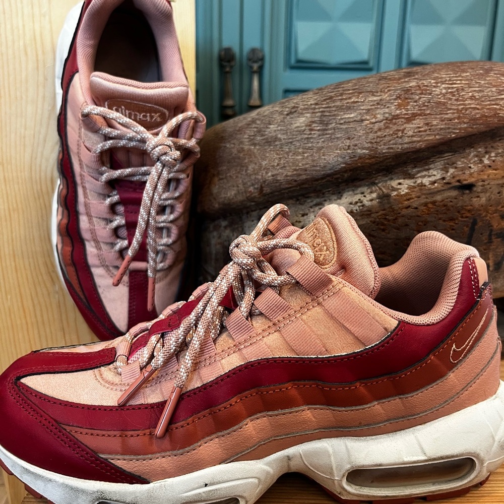 Nike Air Max Women's Sneakers - Pink and Red